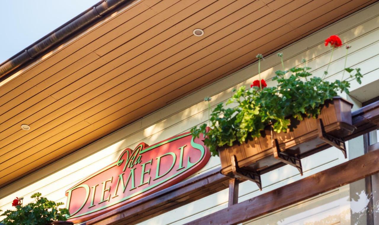פלאנגה Hotel Vila Diemedis מראה חיצוני תמונה